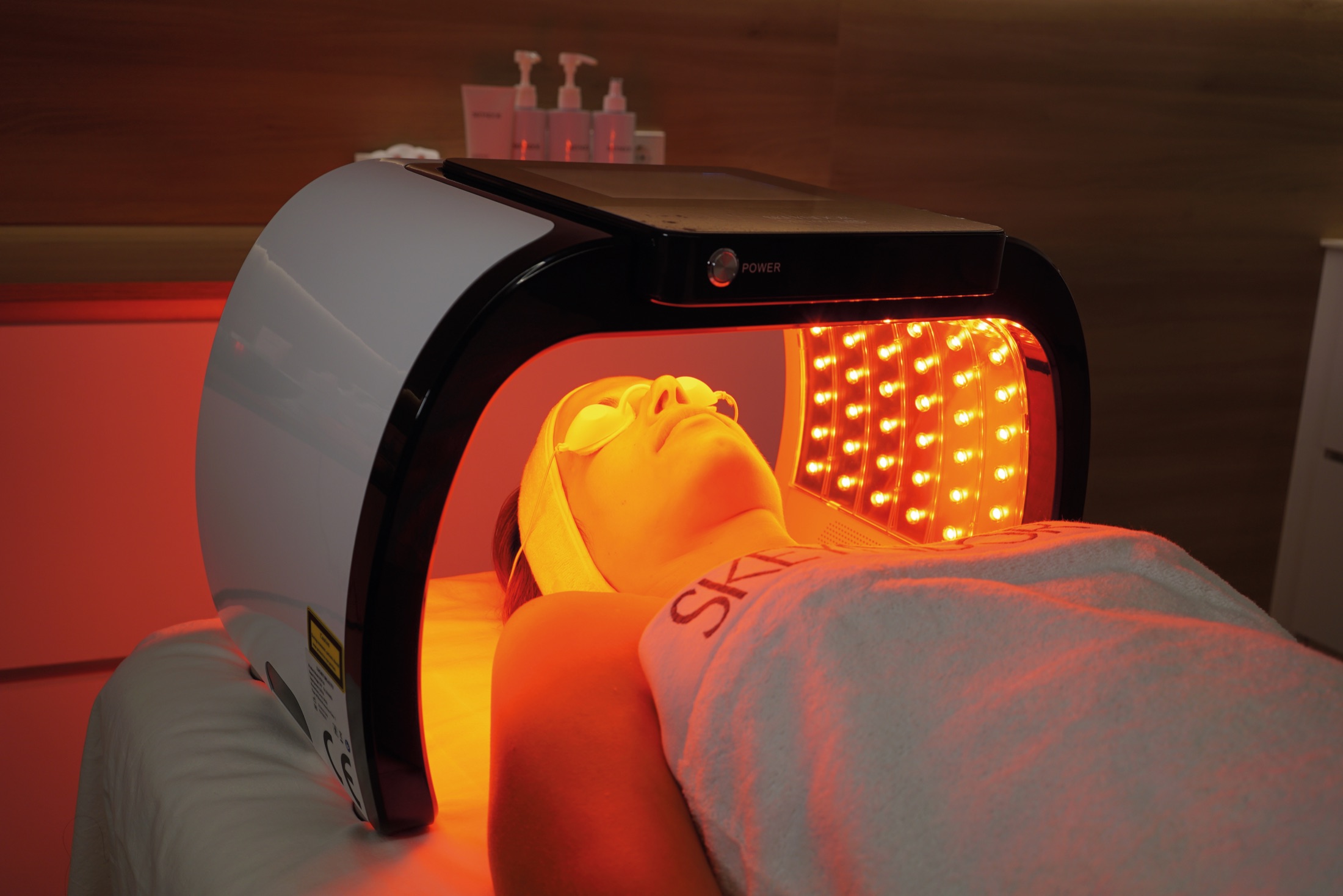 A CLEARIST CTX professional treatment under the DermaLED canopy